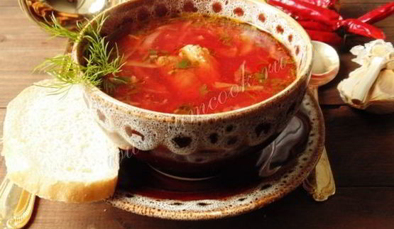 борщ на бульоне из свиных ребрышек