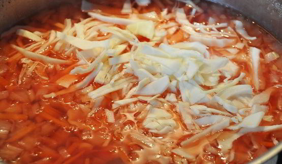 борщ на говяжьем бульоне