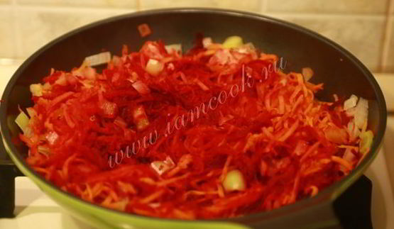 борщ на курином бульоне