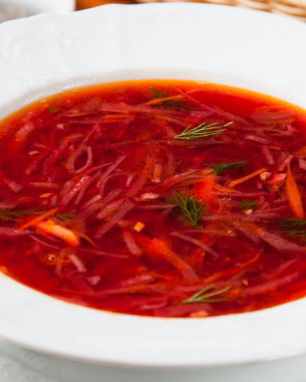 Рецепт борща с копченой скумбрией