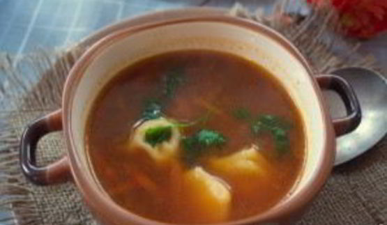 борщ с пельменями