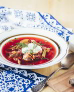 Борщ с шампиньонами и кабачками