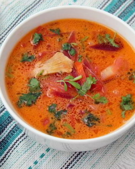 Рецепт борща со сметаной на курином бульоне