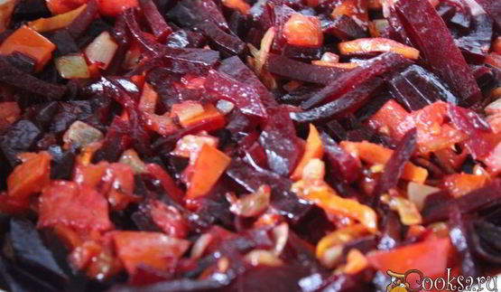 борщ со сметаной на курином бульоне