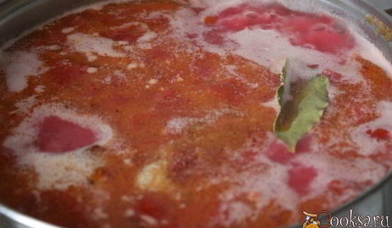 борщ со сметаной на курином бульоне