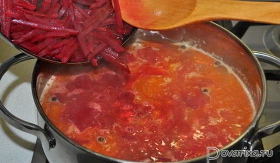 борщ со свекольной ботвой