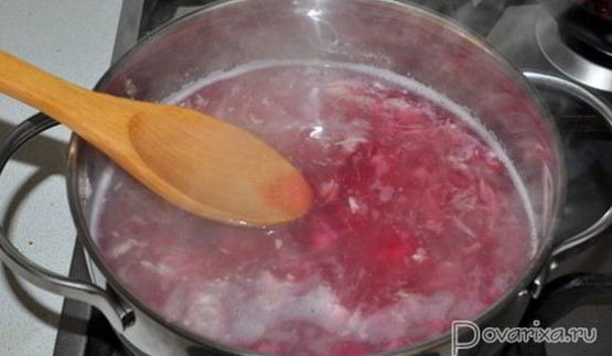 борщ со свекольной ботвой