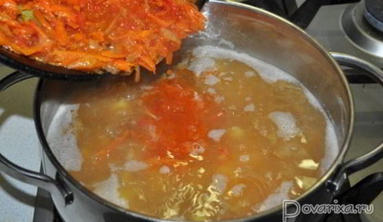 борщ со свекольной ботвой