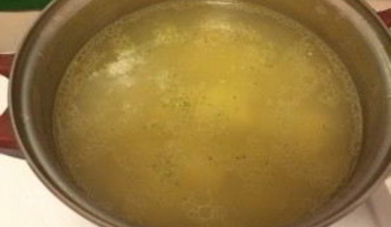 борщ со свининой и свежей капустой