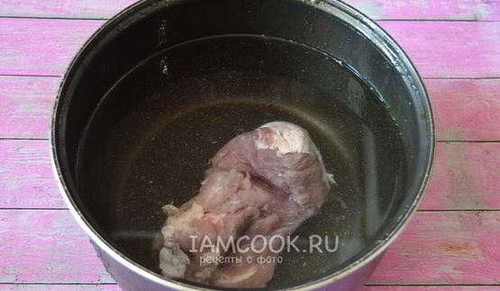 борщ со свининой в мультиварке