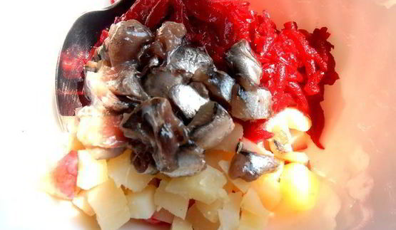 норвежский борщ с килькой