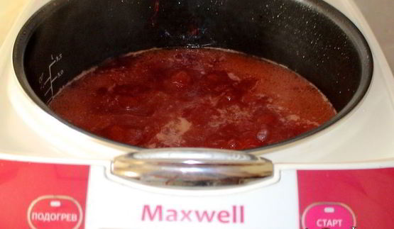 пдбиваний борщ с чесночными крутонами