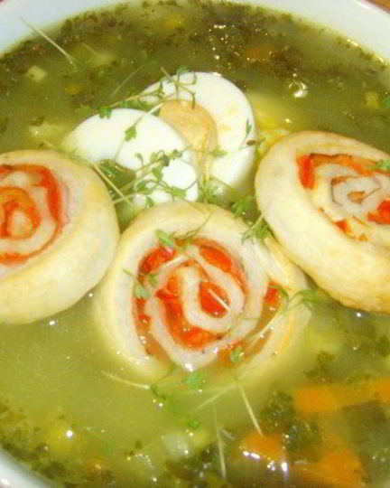 Рецепт семейного зеленого борща с улитками