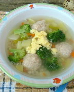 Детский суп с фрикадельками