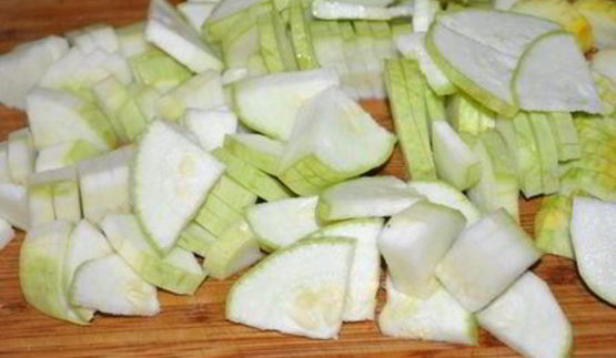 французский куриный суп с кабачками