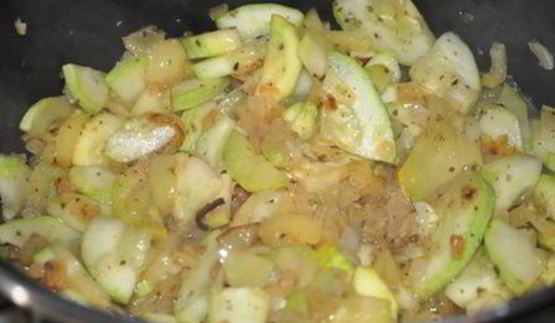 французский куриный суп с кабачками