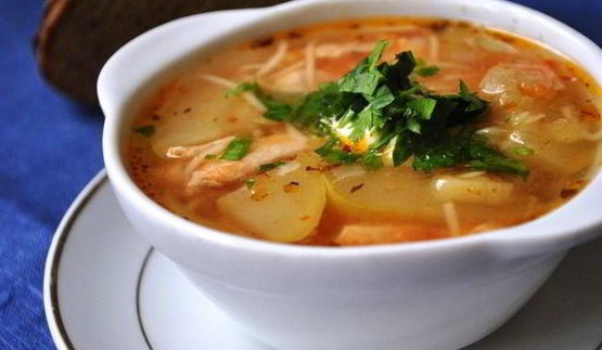 французский куриный суп с кабачками