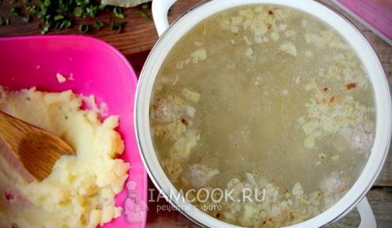 картофельный суп с фрикадельками