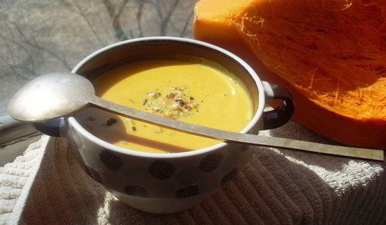 крем-суп из тыквы с лесным орехом