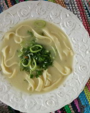 Луковый суп с брокколи