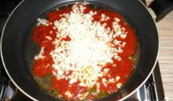 суп из говядины с томатной пастой