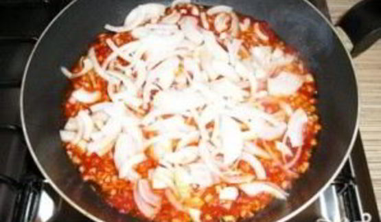 суп из говядины с томатной пастой