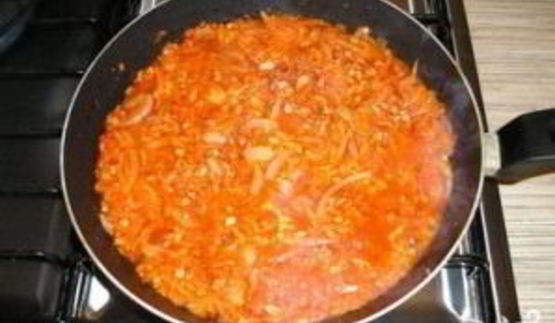 суп из говядины с томатной пастой