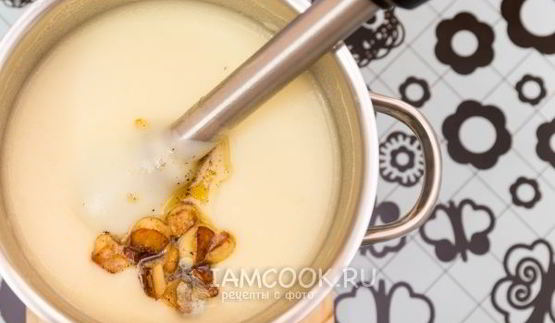 картофельный суп-пюре с чесноком и сливками