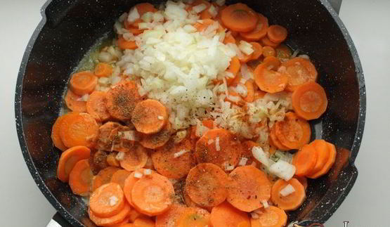 морковно-ананасовый суп-пюре с карри