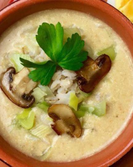 Рецепт овощного перлового супа-пюре с луком-пореем и шампиньонами