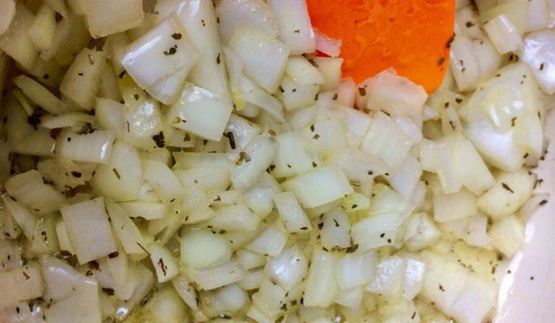 овощной перловый суп-пюре с луком-пореем и шампиньонами