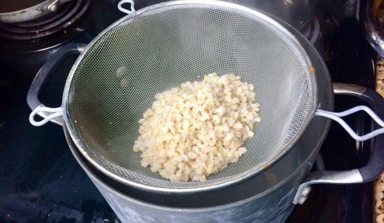 овощной перловый суп-пюре с луком-пореем и шампиньонами