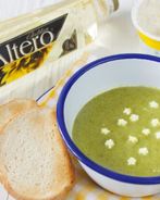 Суп-пюре из брокколи с творожным сыром