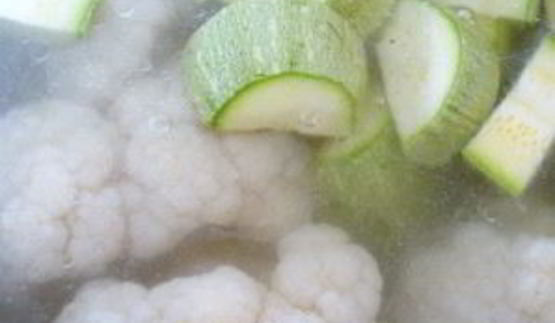 суп-пюре из кабачков и цветной капусты