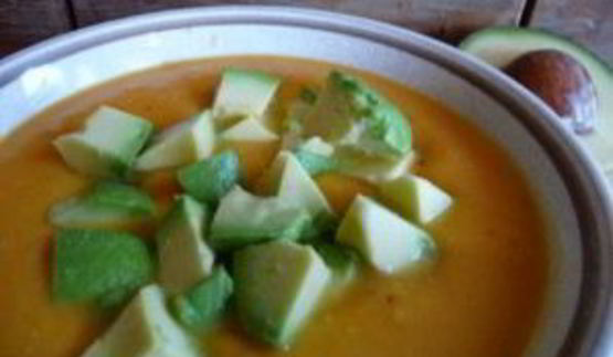 суп-пюре из картофеля с авокадо