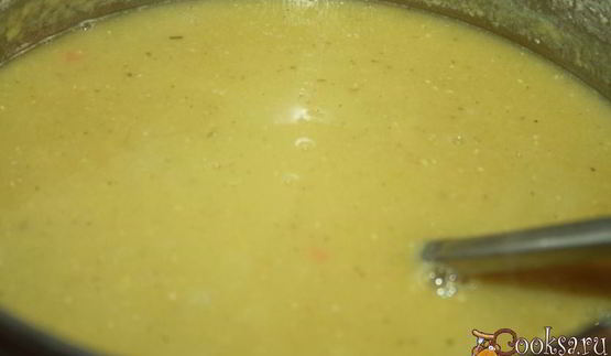 суп-пюре из лука порея и чечевицы