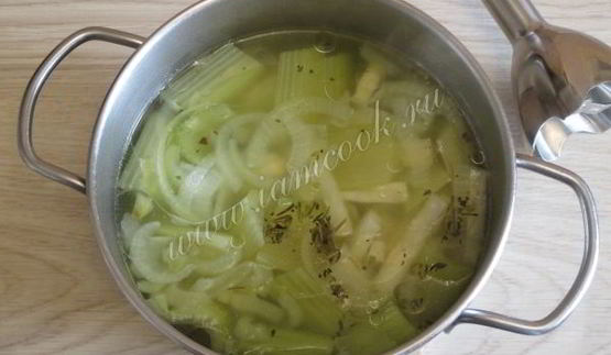 суп-пюре из сельдерея