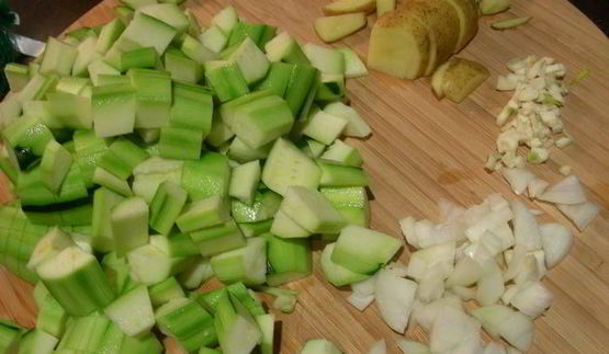 суп-пюре с цукини и карри