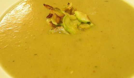 суп-пюре с цукини и карри