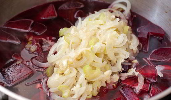 свекольный суп-пюре