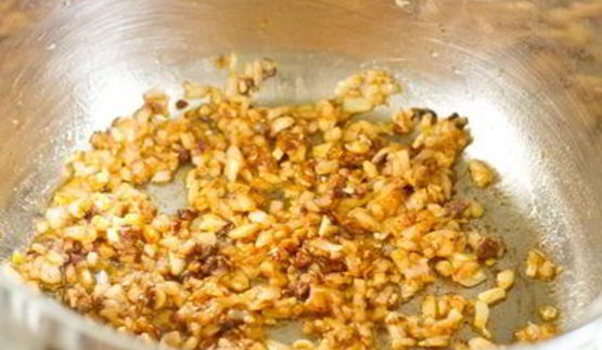 томатный суп-пюре с анчоусами