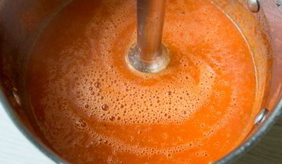 томатный суп-пюре с лососем и треской