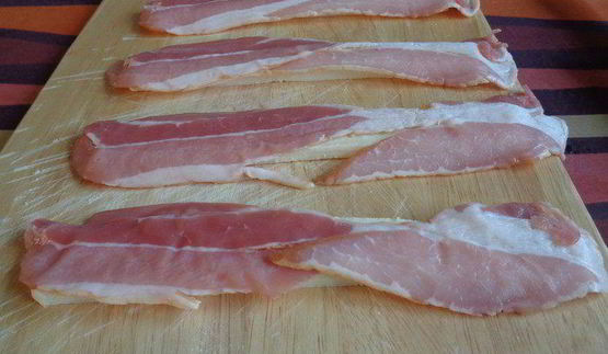 тыквенно-томатный суп-пюре с беконовыми жгутиками