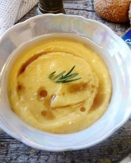 Рецепт тыквенного супа-пюре с чесноком и розмарином