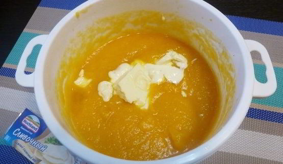 тыквенный суп-пюре с чесноком и розмарином