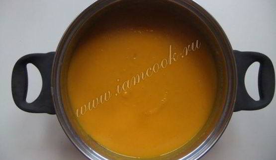 тыквенный суп-пюре с кокосовым молоком и имбирем