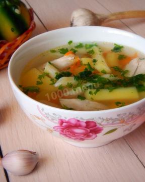 Суп с курицей и макаронами