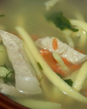 Суп со свининой и яичной лапшой