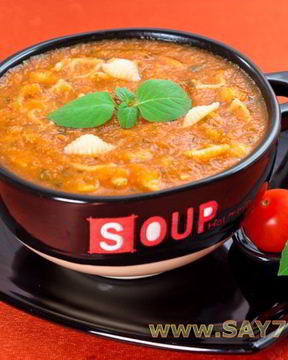 Томатный крем-суп с макаронами