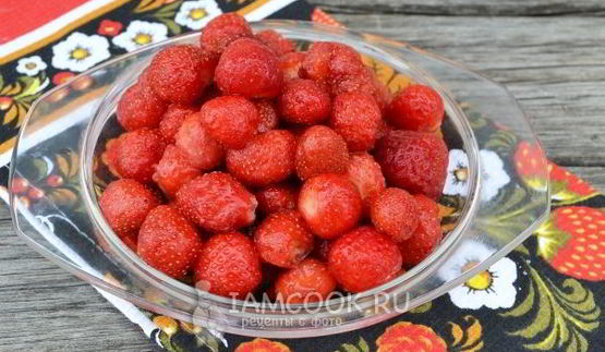 блинчики с клубникой